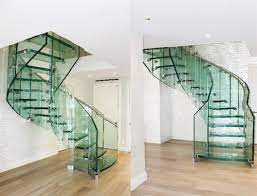 پله های شیشه ای